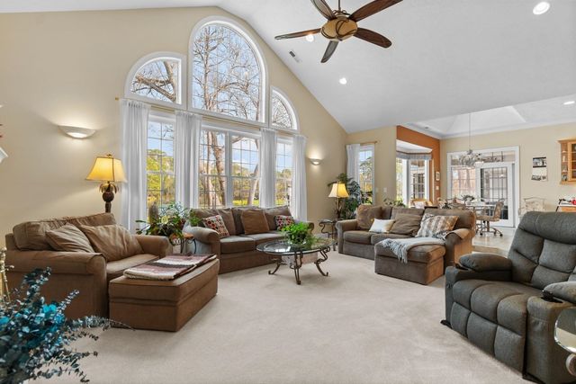 913 Morrall Dr., North Myrtle Beach, SC 29582