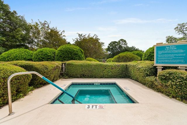 913 Morrall Dr., North Myrtle Beach, SC 29582