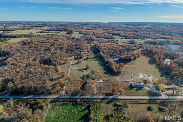 15650 HWY WW, Lebanon, MO 65536