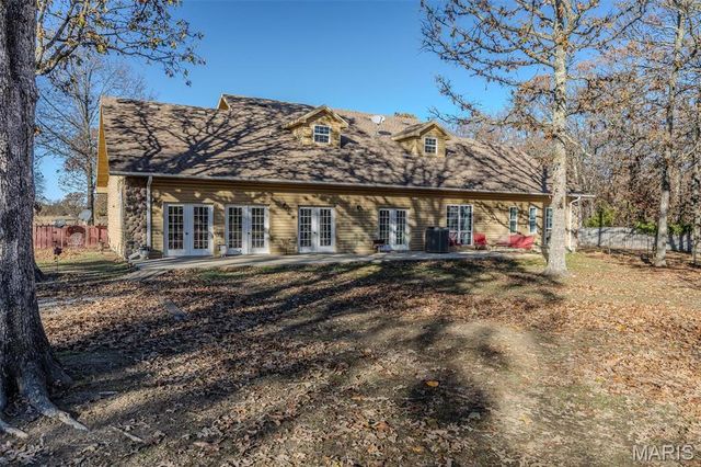 15650 HWY WW, Lebanon, MO 65536