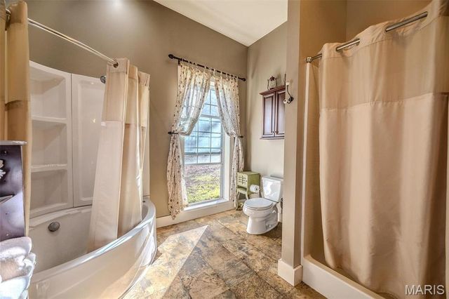 15650 HWY WW, Lebanon, MO 65536