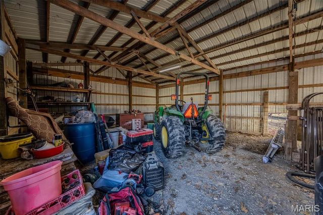 15650 HWY WW, Lebanon, MO 65536