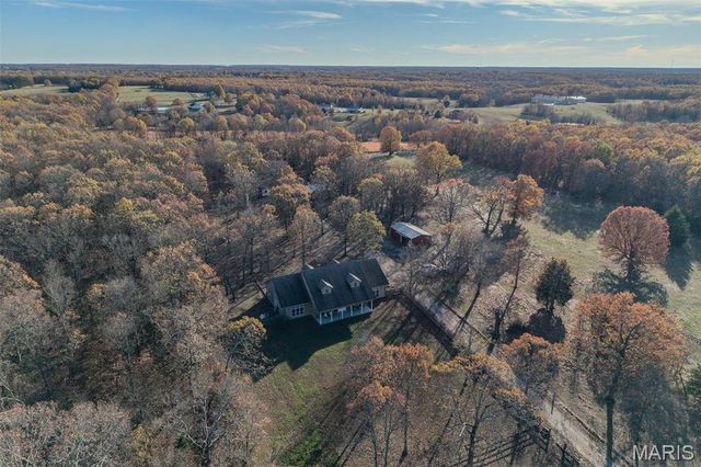 15650 HWY WW, Lebanon, MO 65536