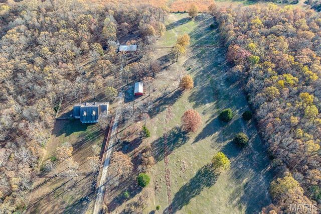 15650 HWY WW, Lebanon, MO 65536