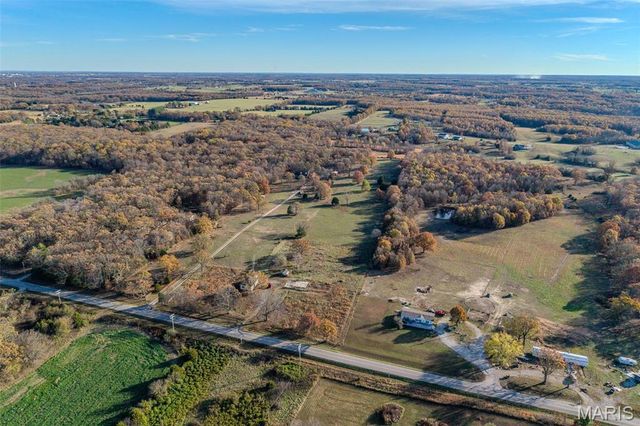 15650 HWY WW, Lebanon, MO 65536