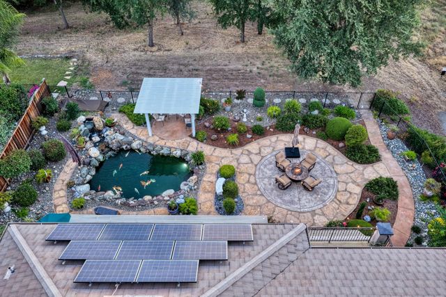 9425 Pinehurst Dr, Roseville, CA 95747