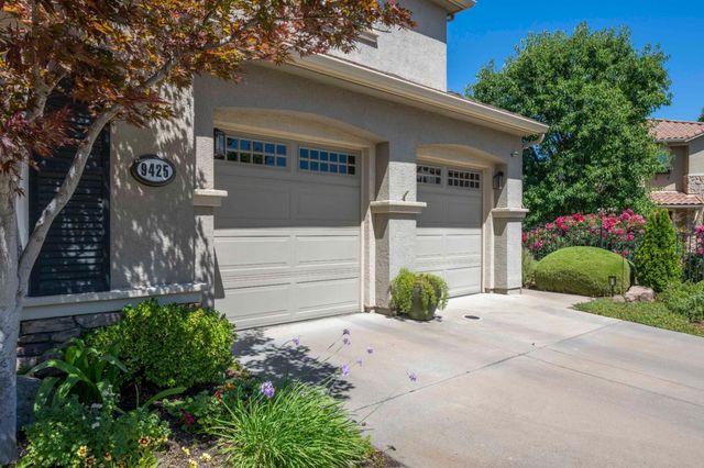 9425 Pinehurst Dr, Roseville, CA 95747