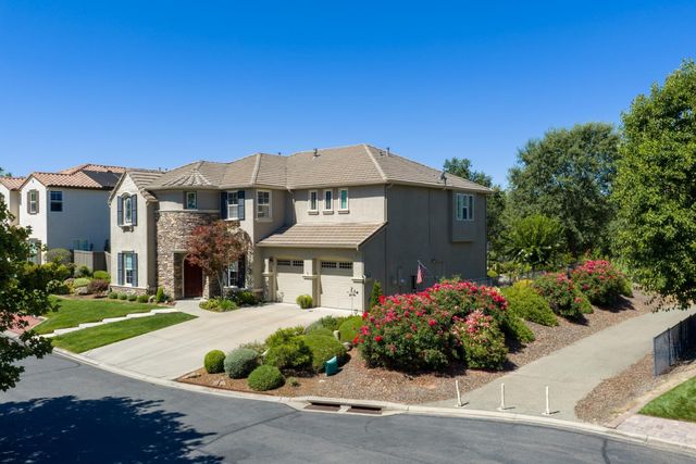 9425 Pinehurst Dr, Roseville, CA 95747
