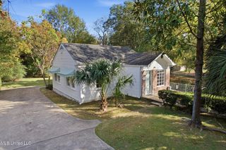 203 Park Avenue, Hattiesburg, MS 39401
