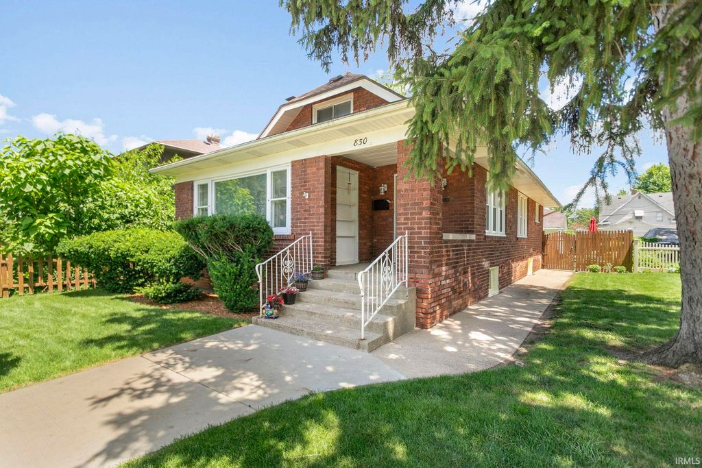 830 S 24th Street, South Bend, IN 46615