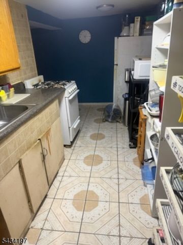 256 Van Houten St, Paterson City, NJ 07501