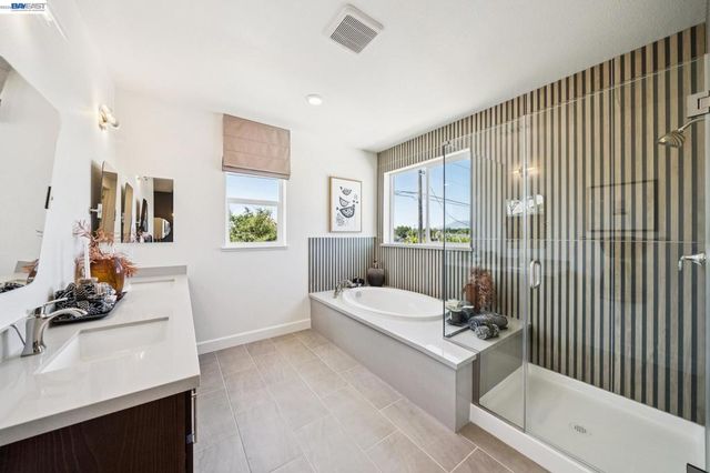 658 West Cliff St, Oakley, CA 94561