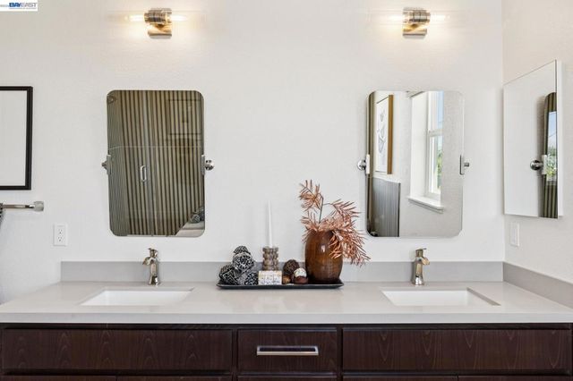 658 West Cliff St, Oakley, CA 94561