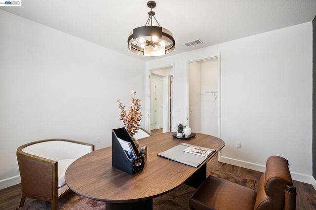 658 West Cliff St, Oakley, CA 94561