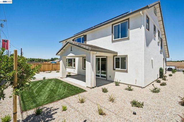 658 West Cliff St, Oakley, CA 94561