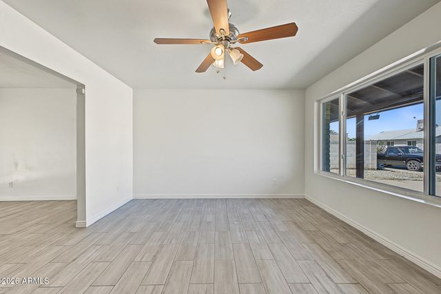 1525 W HARTFORD Avenue, Phoenix, AZ 85023