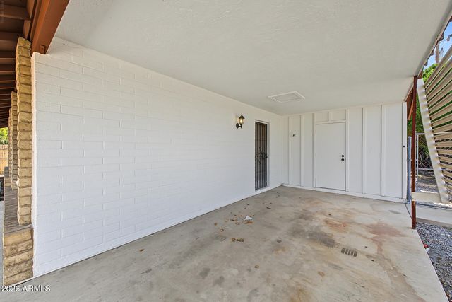 1525 W HARTFORD Avenue, Phoenix, AZ 85023