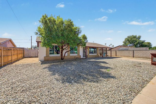 1525 W HARTFORD Avenue, Phoenix, AZ 85023