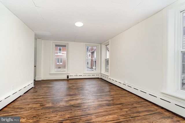 323 MARKET ST, Newport, PA 17074