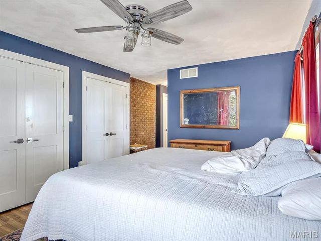 1010 Shawnee Road, Greenville, IL 62246