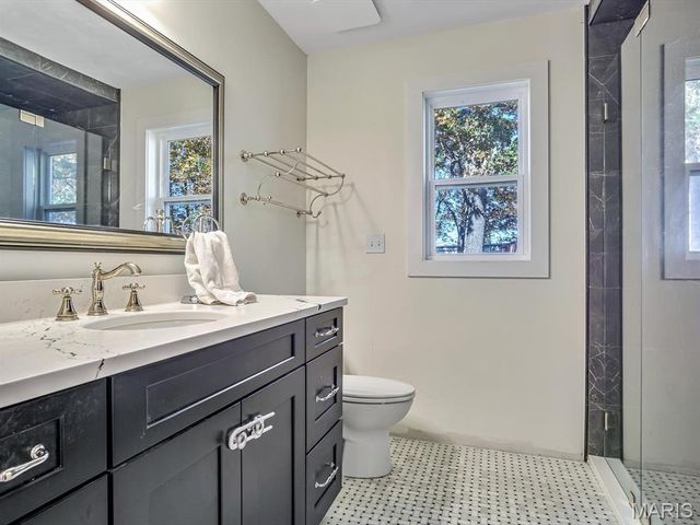 1010 Shawnee Road, Greenville, IL 62246