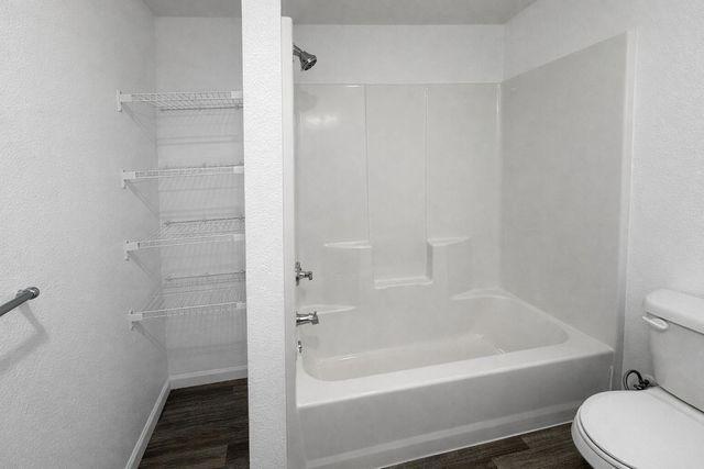 28 Bright Drive, Branson West, MO 65737