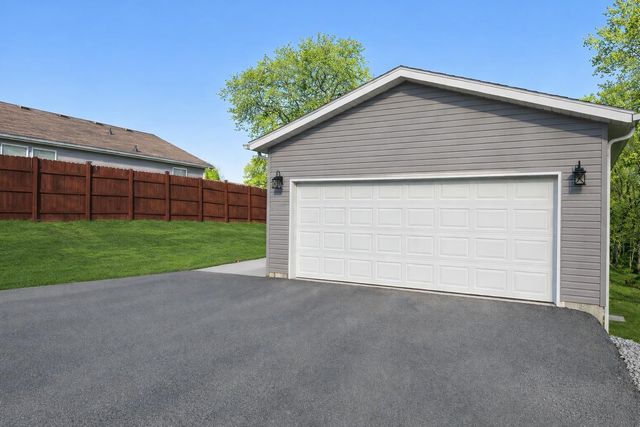 28 Bright Drive, Branson West, MO 65737