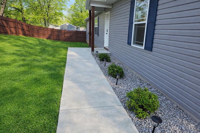 28 Bright Drive, Branson West, MO 65737
