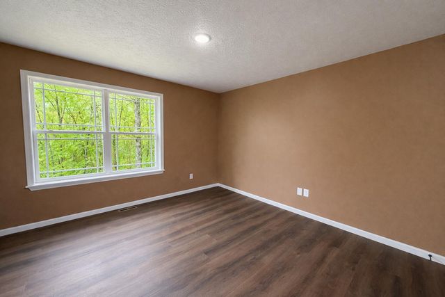 28 Bright Drive, Branson West, MO 65737