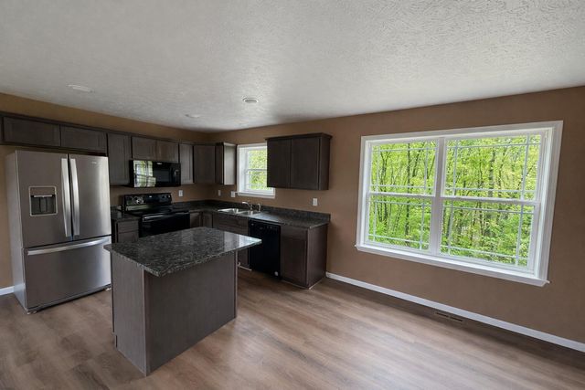 28 Bright Drive, Branson West, MO 65737