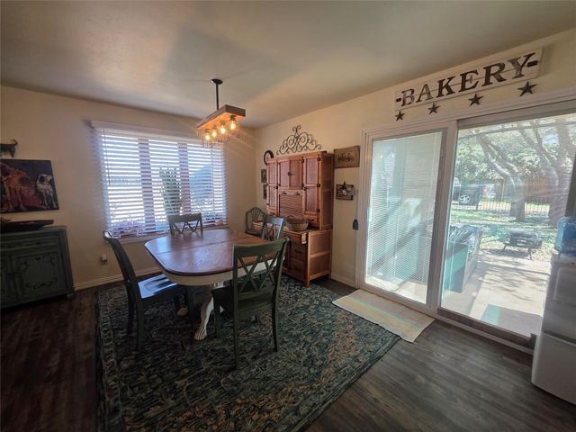 1301 Cliff Drive, Graham, TX 76450