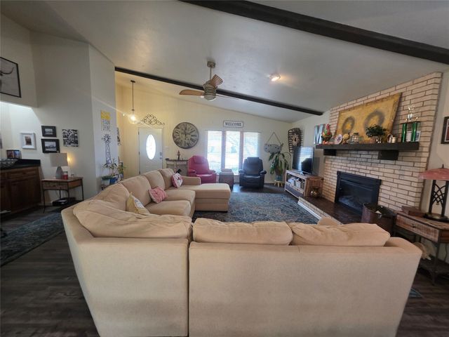 1301 Cliff Drive, Graham, TX 76450