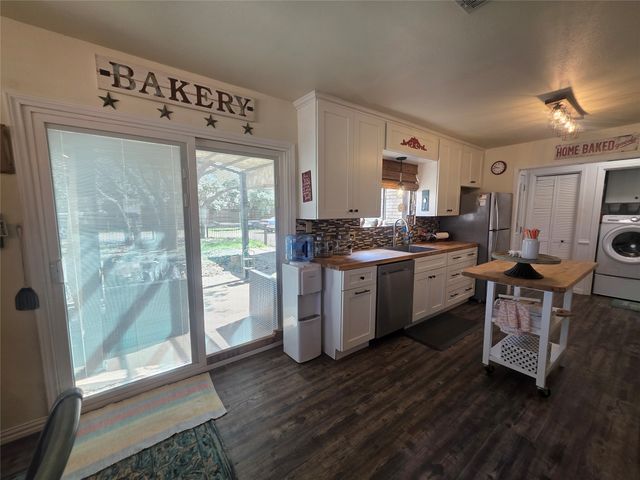 1301 Cliff Drive, Graham, TX 76450