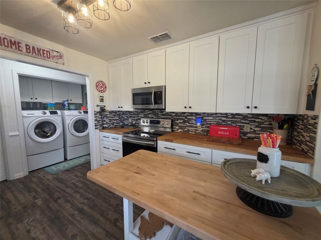 1301 Cliff Drive, Graham, TX 76450