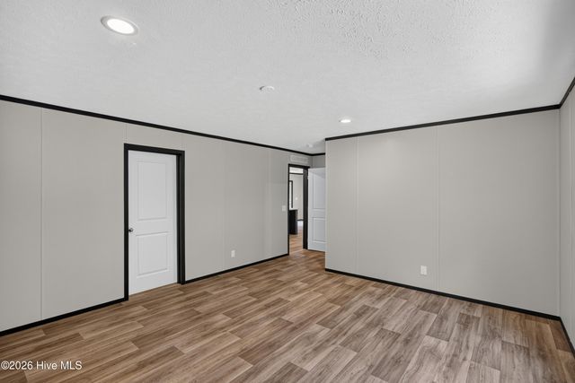 372 Mallard Roost Drive, Saint Helena, NC 28425