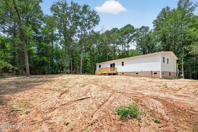 372 Mallard Roost Drive, Saint Helena, NC 28425