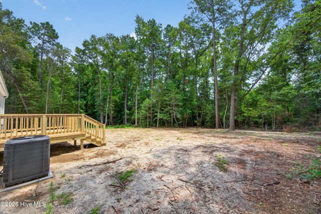 372 Mallard Roost Drive, Saint Helena, NC 28425