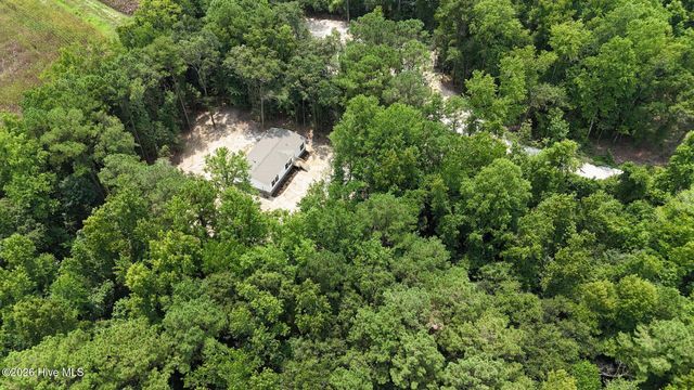 372 Mallard Roost Drive, Saint Helena, NC 28425