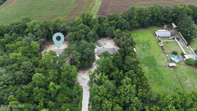 372 Mallard Roost Drive, Saint Helena, NC 28425