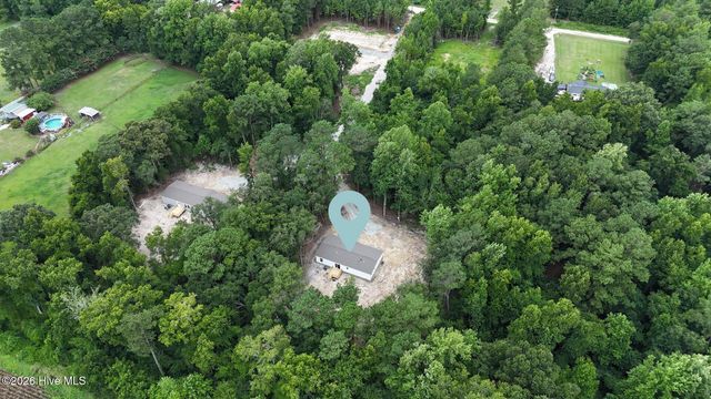 372 Mallard Roost Drive, Saint Helena, NC 28425