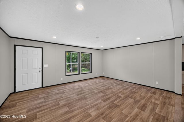 372 Mallard Roost Drive, Saint Helena, NC 28425