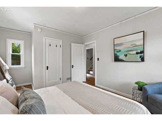 811 Sw EVANS St, Portland, OR 97219