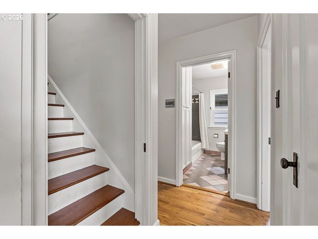 811 Sw EVANS St, Portland, OR 97219