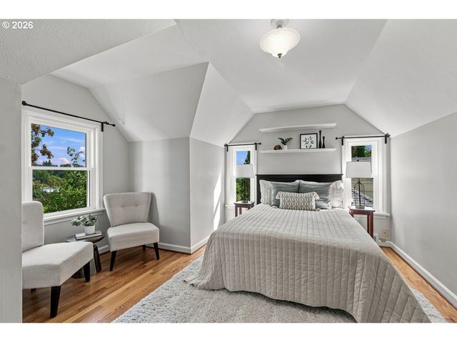 811 Sw EVANS St, Portland, OR 97219