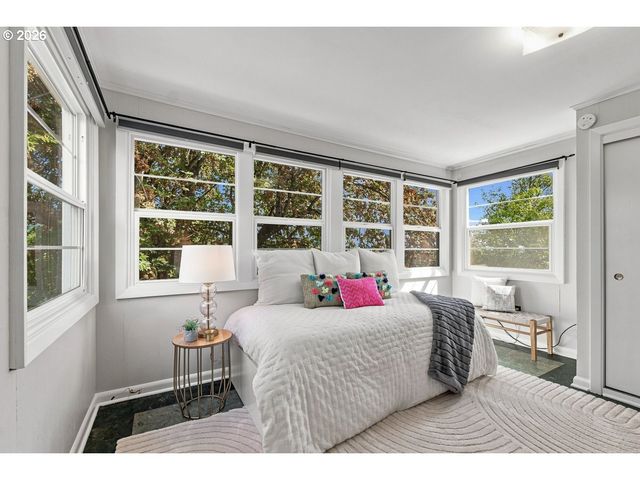 811 Sw EVANS St, Portland, OR 97219