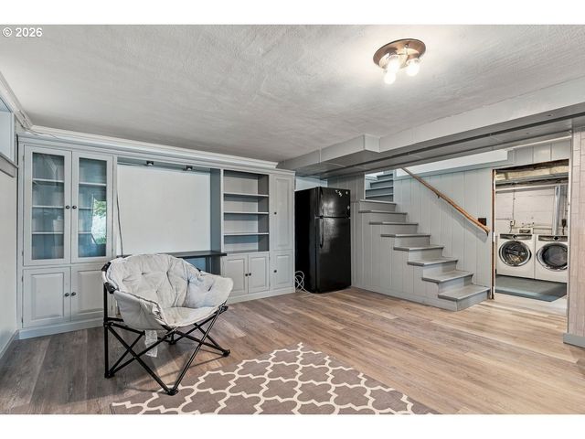 811 Sw EVANS St, Portland, OR 97219