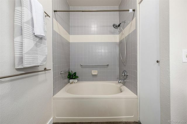 4760 S Wadsworth Boulevard E105, Littleton, CO 80123