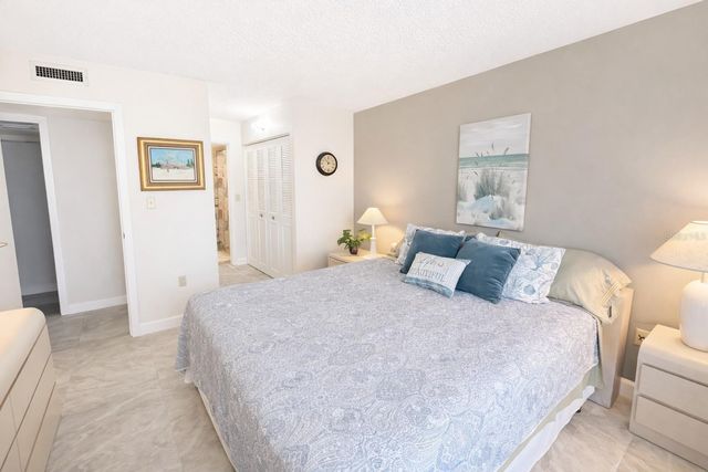 2437 HARBOR BOULEVARD 108, Port Charlotte, FL 33952