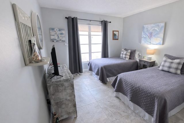 2437 HARBOR BOULEVARD 108, Port Charlotte, FL 33952