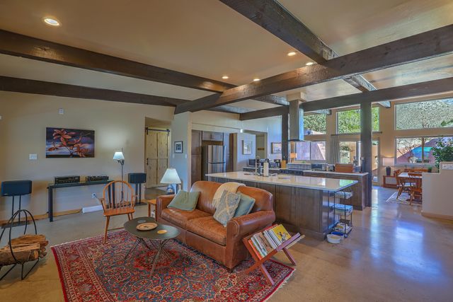 726 Tramway Lane NE 24, Albuquerque, NM 87122